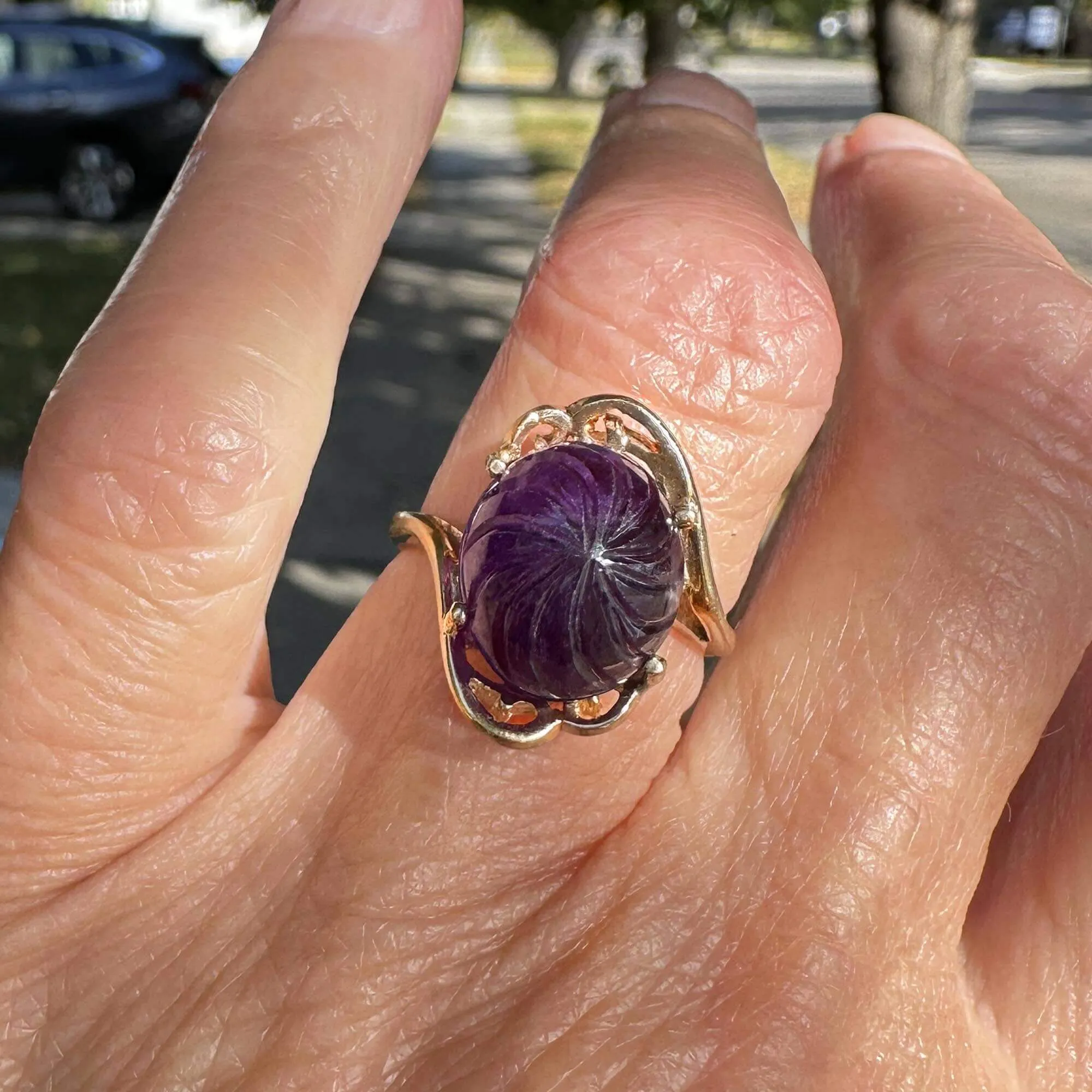 4th Payment Fancy Cut Carved Amethyst Cabochon Ring in Gold