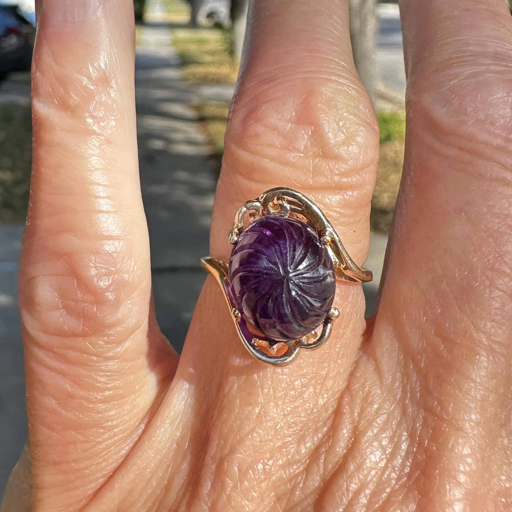 4th Payment Fancy Cut Carved Amethyst Cabochon Ring in Gold