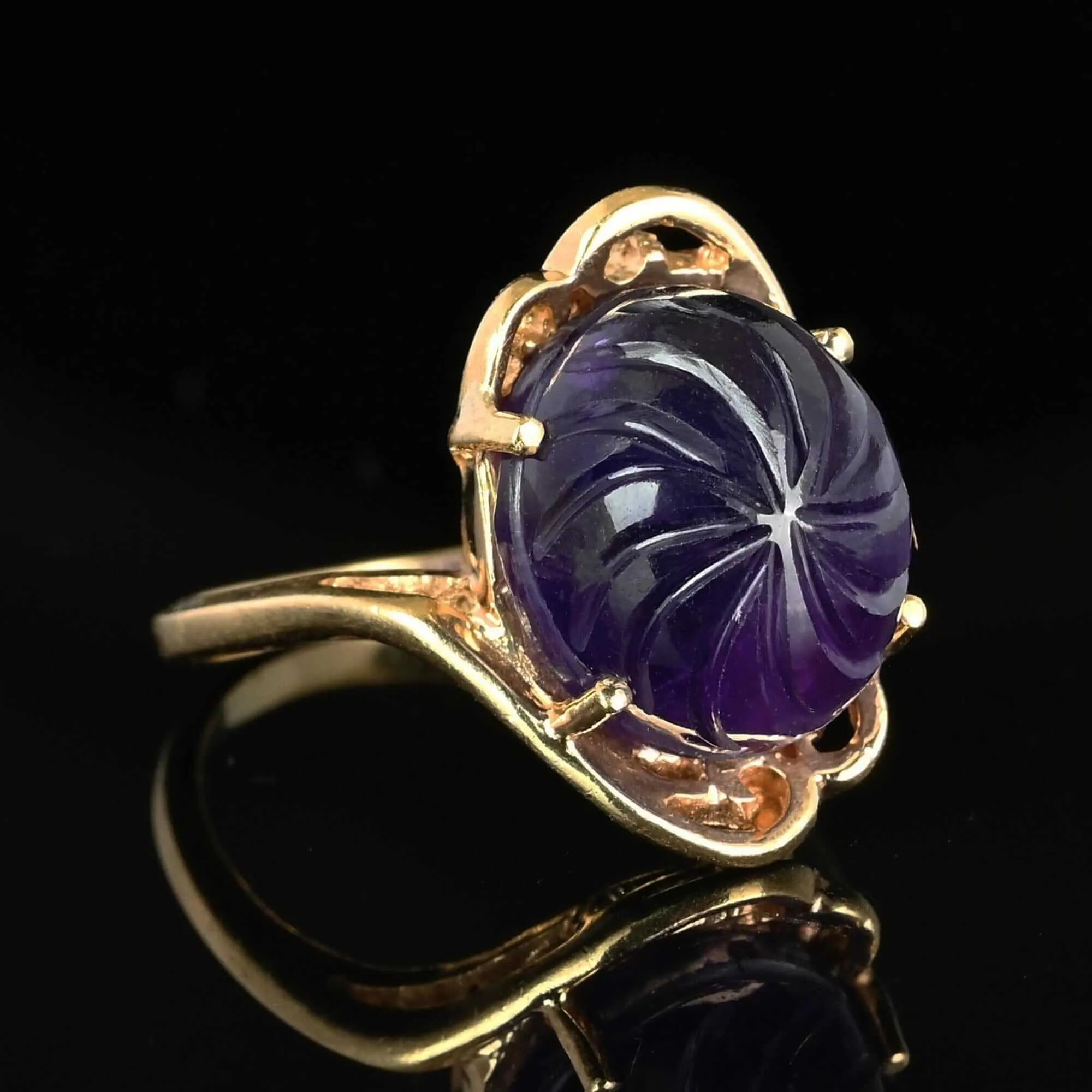 4th Payment Fancy Cut Carved Amethyst Cabochon Ring in Gold