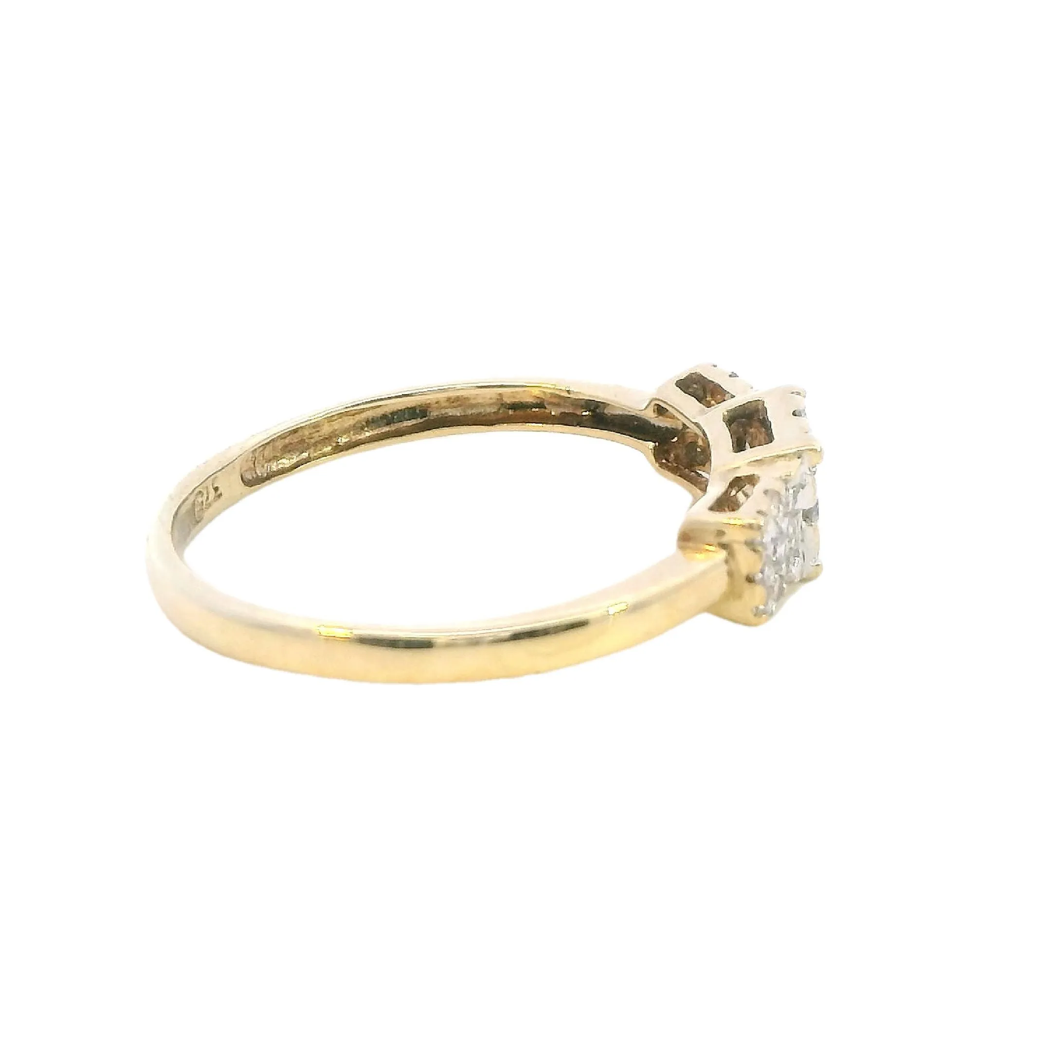 Exquisite 20ct Yellow Gold Diamond Ring - Delicate and Sparkling