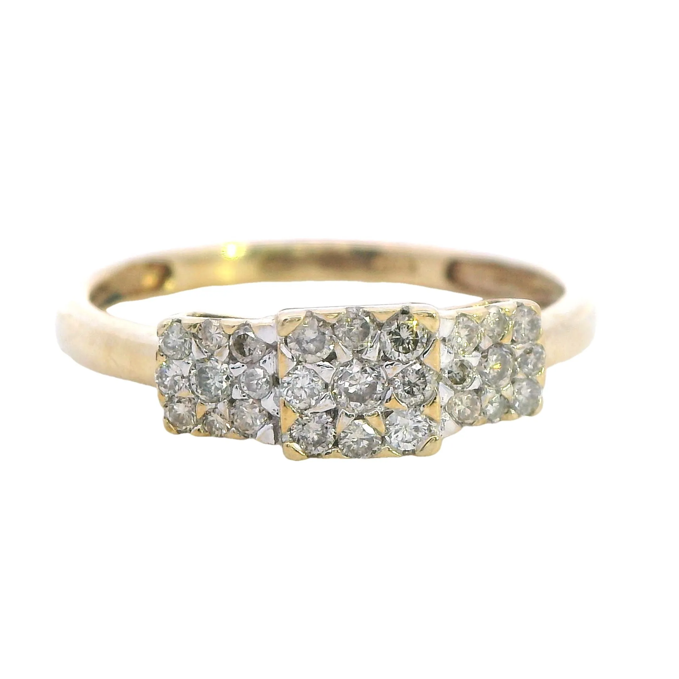 Exquisite 20ct Yellow Gold Diamond Ring - Delicate and Sparkling