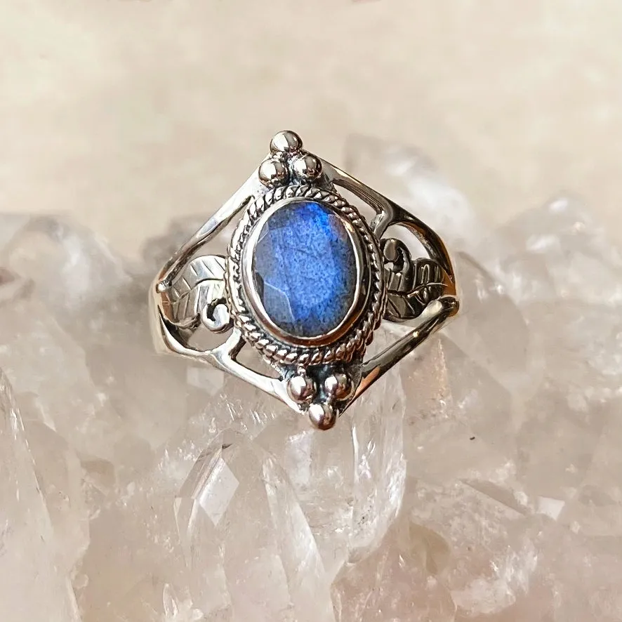 Labradorite Filigree Ring - Amita