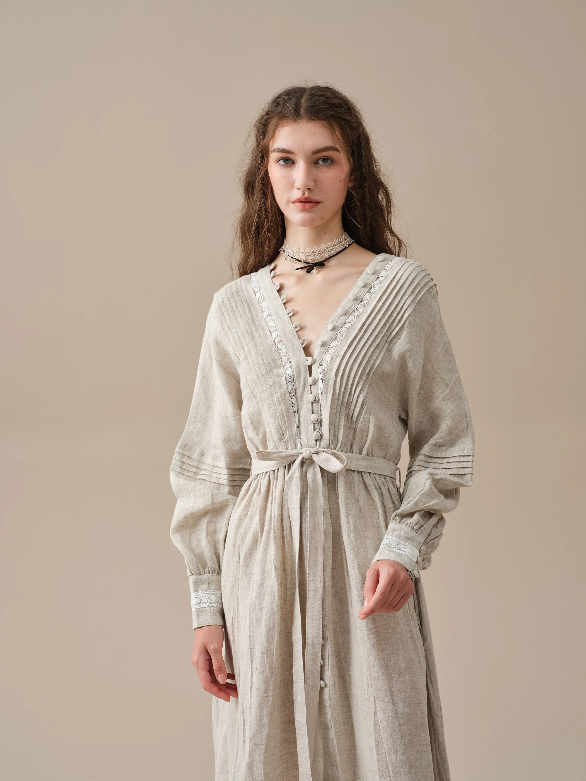 Octavia 17 | pintucked V-neck linen Dress