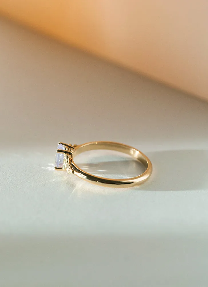 Pippa moon quartz ring 14k gold